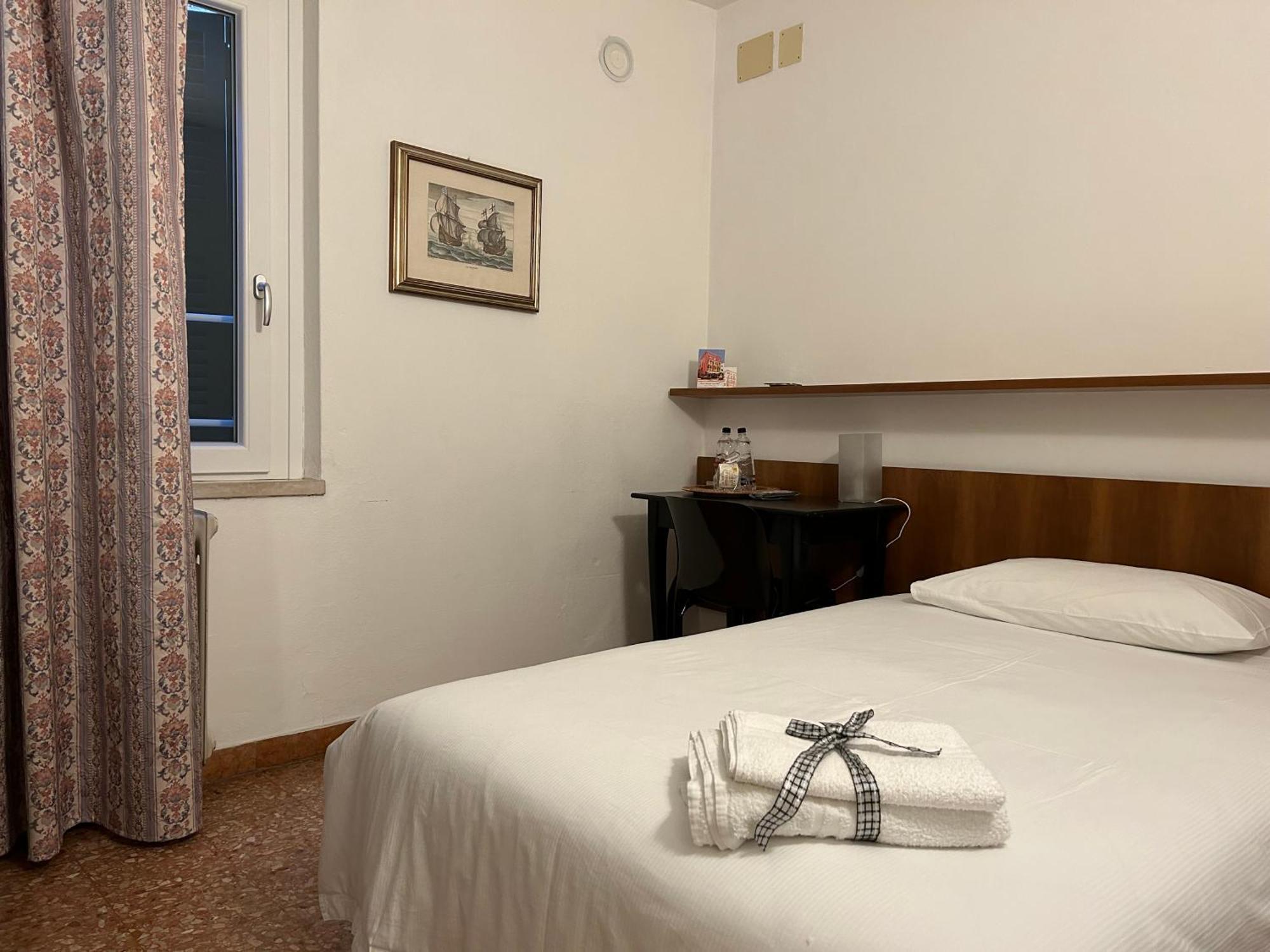 Albergo Da Pina Lazise Extérieur photo
